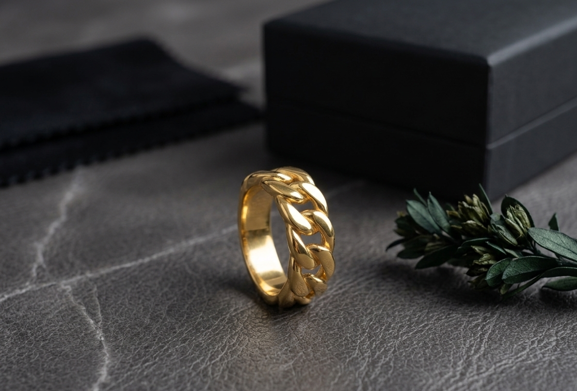 Golden Link Ring