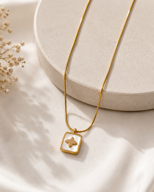 Pearl Clover Pendant