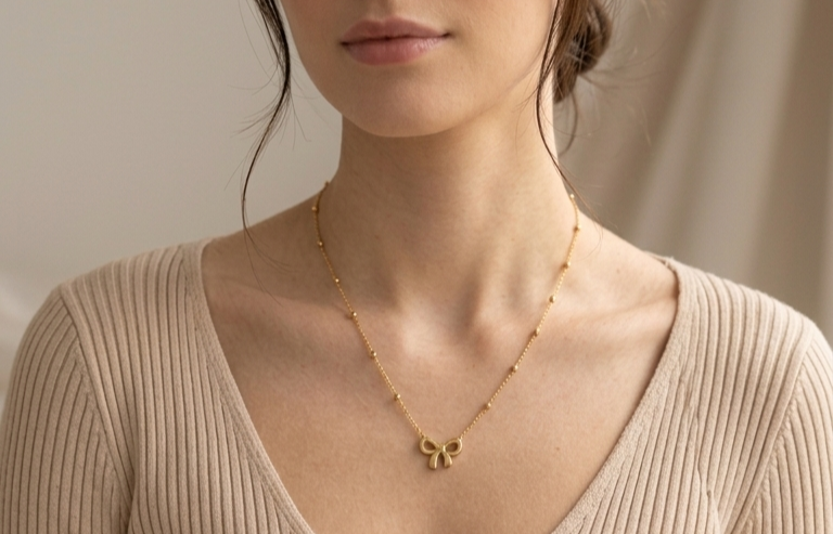 Golden Bow Necklace